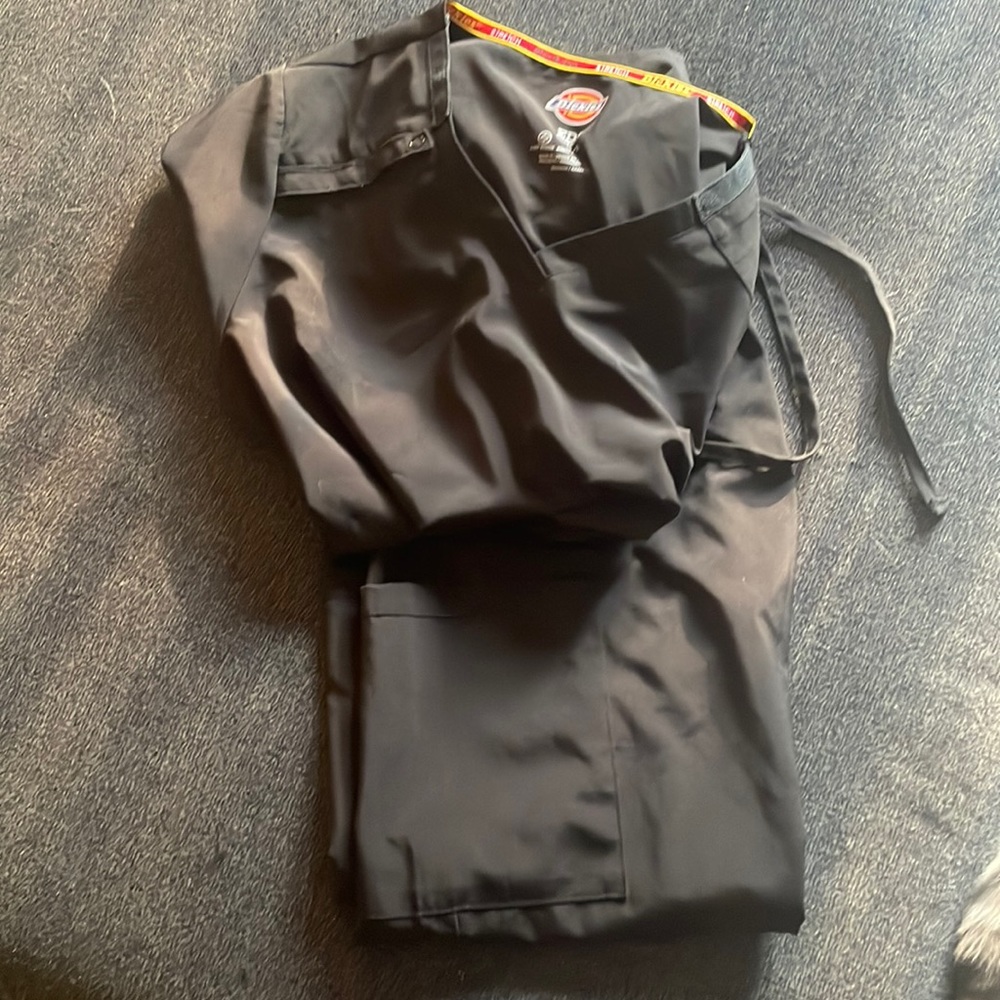 Black dickies jogger scrubs